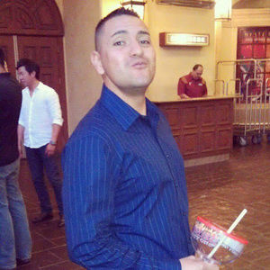 Meet your Posher, Cesar